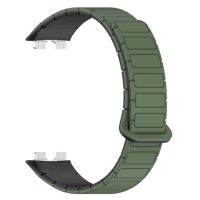 eses Silikonový magnetický řemínek pro Huawei Band 8, 9, 10 - Zelený